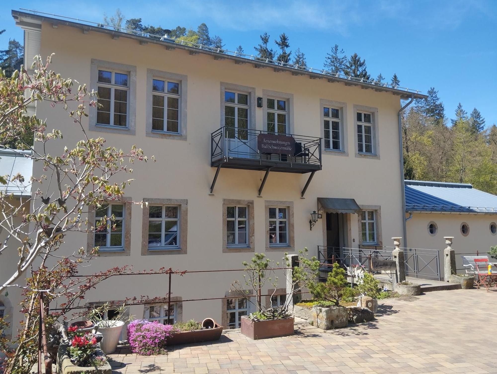 Ferienwohnung Parkblick Im Badehaus Rosenthal-Bielatal Buitenkant foto